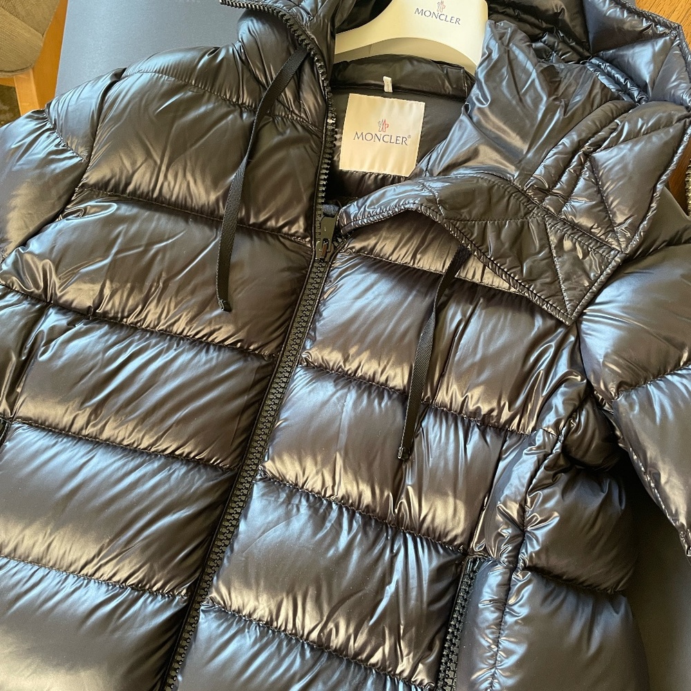 Moncler Suyen Long Padded Jacket, Size 5 worn once !